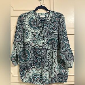 Brand New w/out tags New York & Co 3 quarter roll up sleeves blouse, women, med